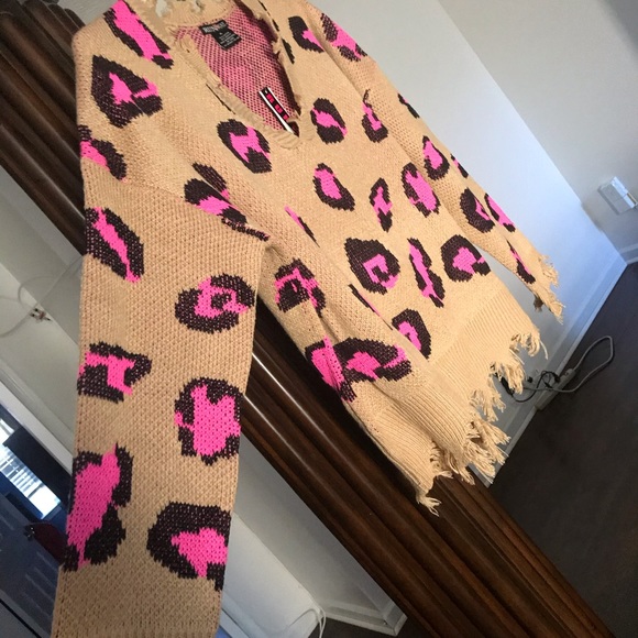 #Distressed SweAter#.. #Cut - Up Design#..๐๐ - Picture 5 of 7